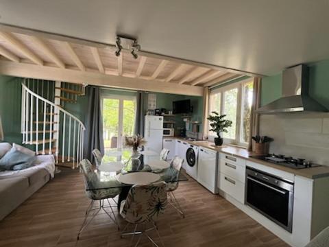 Holiday home De La Liambe - Maison En Bois A La Campagne